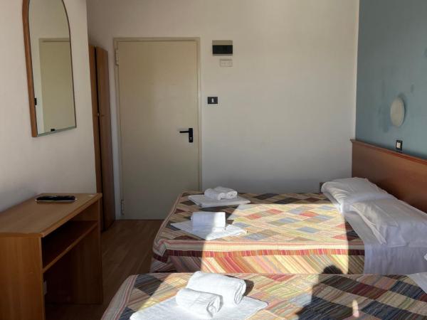 Hotel Stella D'Italia : photo 2 de la chambre chambre triple standard