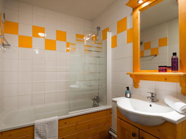 Lagrange Vacances Chalets du Galibier : photo 5 de la chambre appartement 1 chambre (4 adultes)