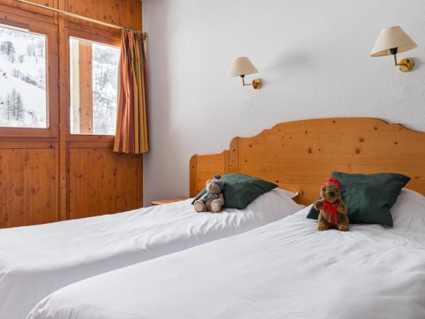 Lagrange Vacances Chalets du Galibier : photo 2 de la chambre appartement 1 chambre avec alcôve (5-6 adultes)