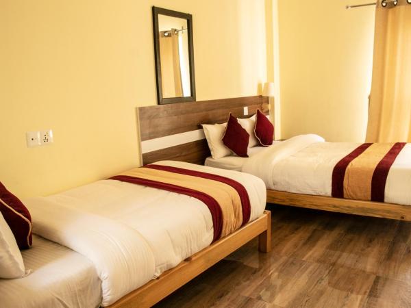 HOTEL LUMA INN : photo 4 de la chambre chambre triple standard