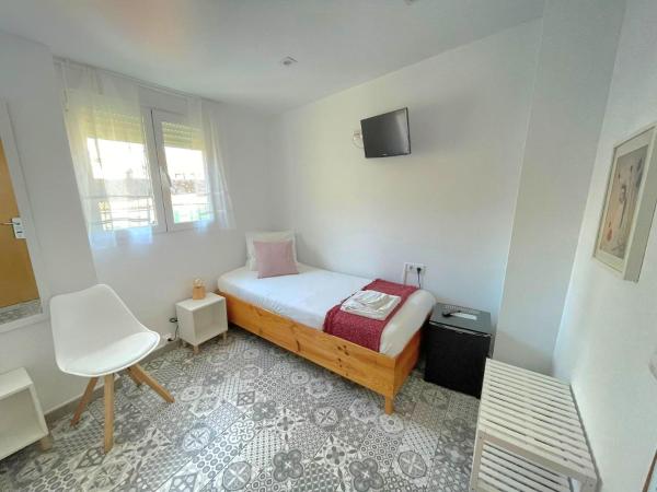 Zalamera BnB : photo 2 de la chambre chambre lits jumeaux avec salle de bains privative séparée 