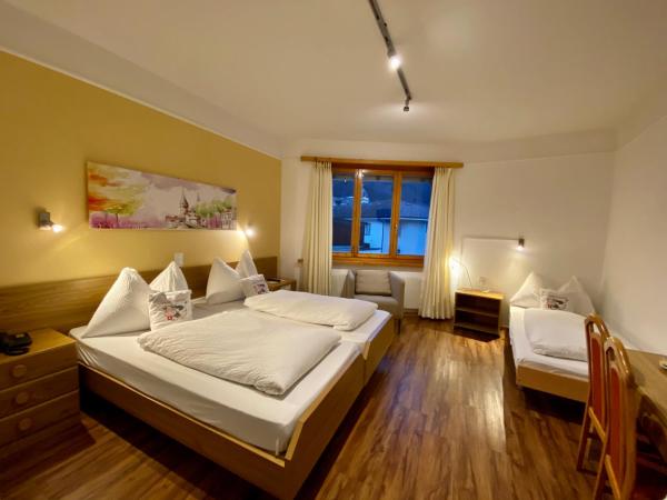Hotel Toscana : photo 1 de la chambre chambre quadruple