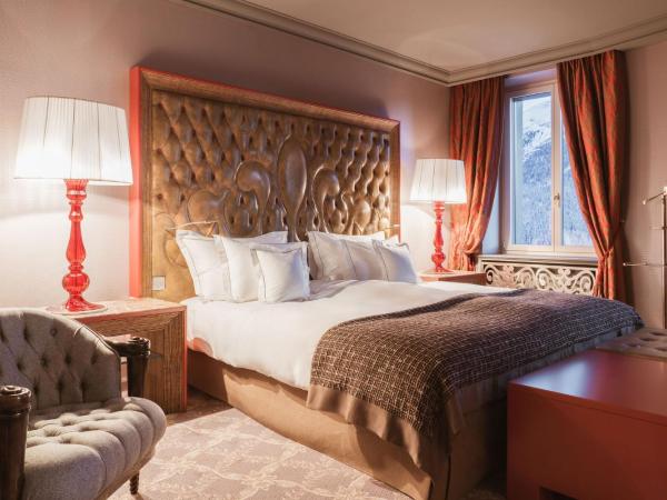 Carlton Hotel St Moritz - The Leading Hotels of the World : photo 3 de la chambre suite de luxe avec vue sur lac