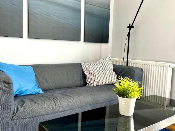 Przystanek Sopot Plaża : photo 1 de la chambre chambre familiale avec salle de bains privative