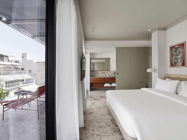 The Social Athens Hotel, a member of Radisson Individuals : photo 6 de la chambre suite penthouse avec terrasse - vue sur lycabette