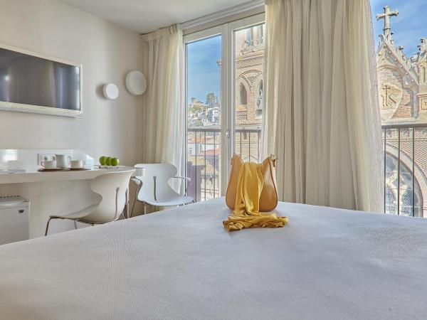Hotel Macià Granada Five Senses Rooms & Suites : photo 1 de la chambre 2 chambres doubles communicantes