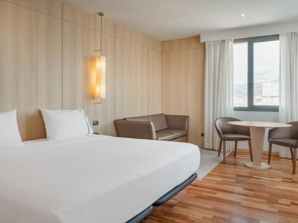 AC Hotel Málaga Palacio by Marriott : photo 6 de la chambre chambre lit king-size standard avec vue