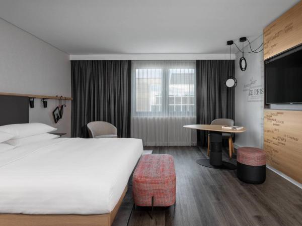 Frankfurt Airport Marriott Hotel : photo 3 de la chambre suite club avec accès au salon club