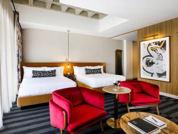 Hotel Indy, Indianapolis, a Tribute Portfolio Hotel : photo 2 de la chambre chambre avec 2 lits queen-size - vue sur ville
