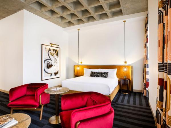 Hotel Indy, Indianapolis, a Tribute Portfolio Hotel : photo 3 de la chambre suite 1 chambre lit king-size – vue sur ville 