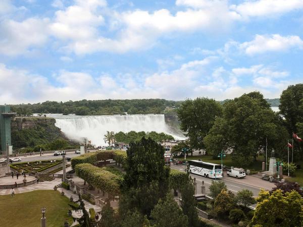Sheraton Fallsview Hotel : photo 3 de la chambre chambre avec 2 lits queen-size - vue sur chutes américaines