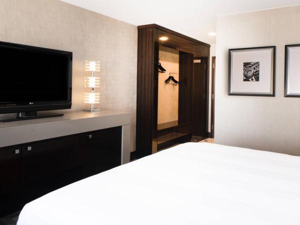 Beverly Hills Marriott : photo 3 de la chambre chambre lit king-size