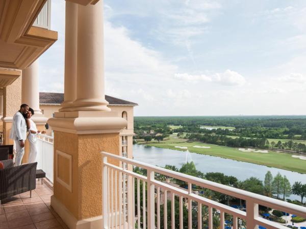 The Ritz-Carlton Orlando, Grande Lakes : photo 8 de la chambre club lounge access, 2 queen beds, resort view, guest room