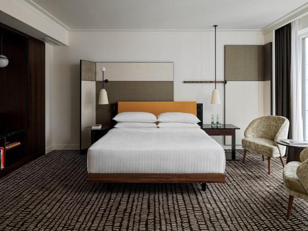 Berlin Marriott Hotel : photo 2 de la chambre suite exécutive 1 lit king-size - accès au salon 