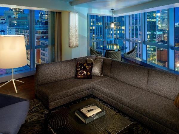 W Boston : photo 1 de la chambre suite wow avec 1 lit king-size