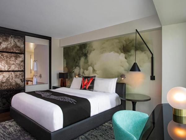W Boston : photo 3 de la chambre suite wow avec 1 lit king-size