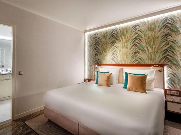 JW Marriott Hotel Berlin : photo 4 de la chambre studio exécutif lit king-size avec accès au salon club exécutif