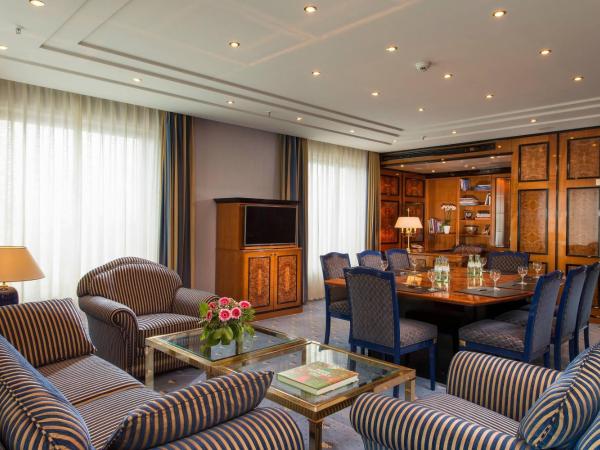 JW Marriott Hotel Berlin : photo 3 de la chambre suite ambassadeur 1 chambre - accès au salon club