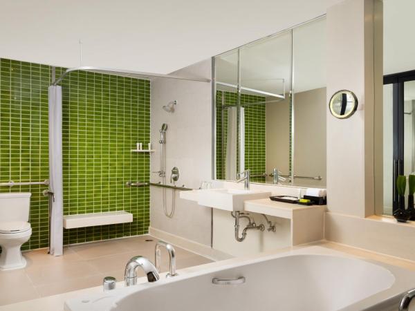 Le Meridien Chiang Rai Resort, Thailand : photo 7 de la chambre chambre lit king-size deluxe avec balcon - vue sur jardin