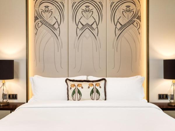 Matild Palace, a Luxury Collection Hotel : photo 2 de la chambre chambre lit king-size matild - vue sur ville