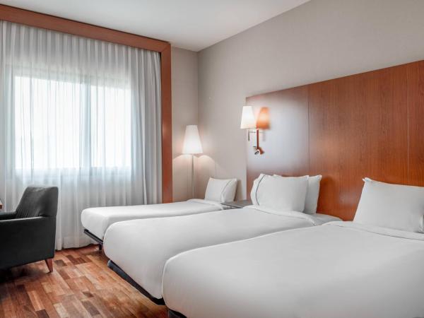 AC Hotel A Coruña by Marriott : photo 1 de la chambre chambre triple