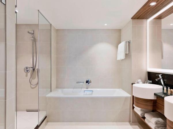 Vienna Marriott Hotel : photo 8 de la chambre suite exécutive avec accès au salon-club m