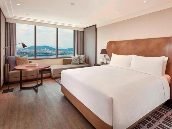 JW Marriott Hotel Seoul : photo 2 de la chambre grande chambre lit king-size deluxe – vue sur ville