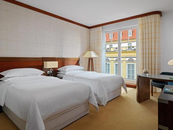 Sheraton Sopot Hotel : photo 2 de la chambre chambre lits jumeaux deluxe - vue partielle sur mer