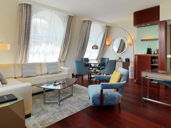 Sheraton Sopot Hotel : photo 4 de la chambre suite exécutive avec accès au salon club et au spa - vue sur mer