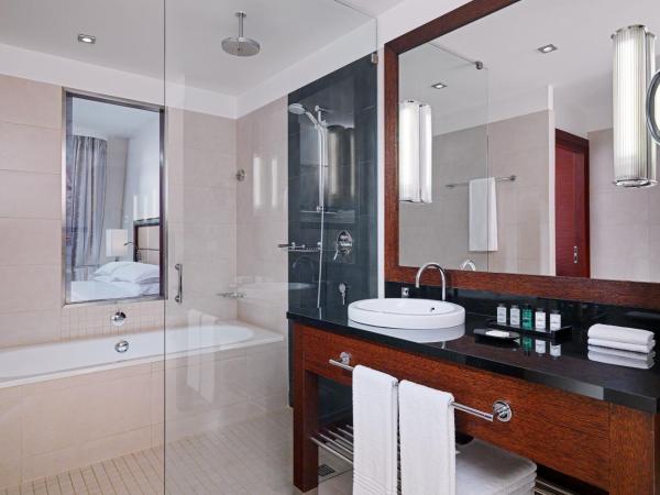 Sheraton Sopot Hotel : photo 5 de la chambre suite exécutive avec accès au salon club et au spa - vue sur mer