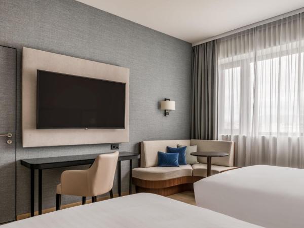 Geneva Marriott Hotel : photo 4 de la chambre chambre lits jumeaux deluxe
