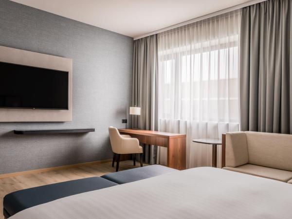 Geneva Marriott Hotel : photo 3 de la chambre chambre lit king-size supérieure