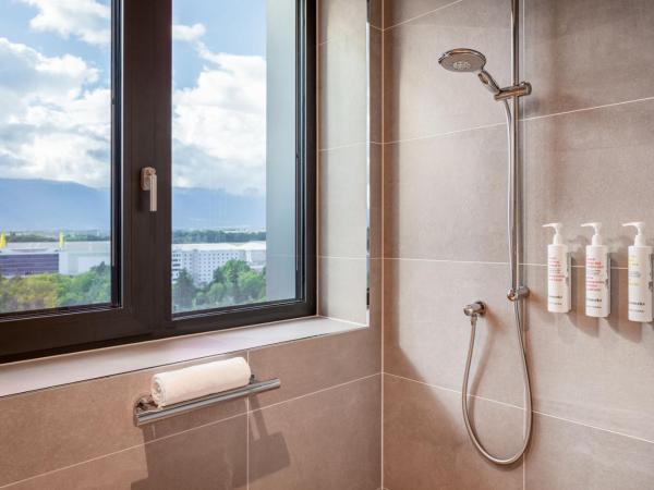 Geneva Marriott Hotel : photo 7 de la chambre suite familiale