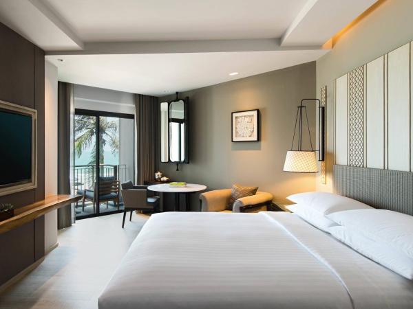 Hua Hin Marriott Resort and Spa : photo 2 de la chambre suite junior lit king-size avec balcon