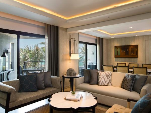 Hua Hin Marriott Resort and Spa : photo 2 de la chambre suite lit king-size ambassadeur - vue sur océan