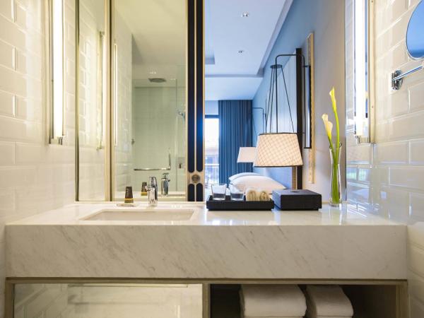 Hua Hin Marriott Resort and Spa : photo 3 de la chambre chambre lit king-size - vue sur mer