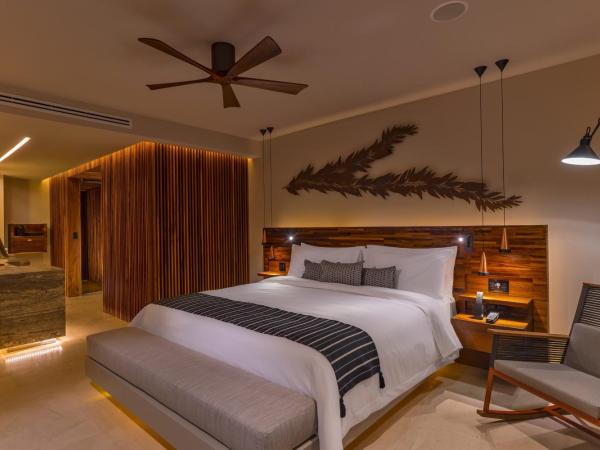 Solaz, a Luxury Collection Resort, Los Cabos : photo 1 de la chambre oasis king room with balcony and ocean view