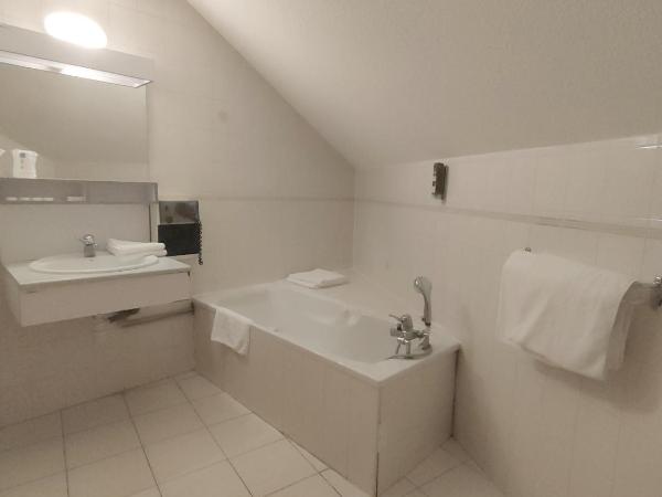 Hotel Novel Restaurant La Mamma : photo 1 de la chambre chambre quadruple