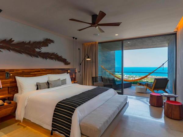 Solaz, a Luxury Collection Resort, Los Cabos : photo 4 de la chambre chambre king avec balcon et vue sur l'océan