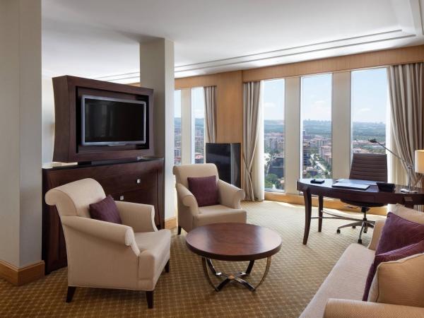 JW Marriott Hotel Ankara : photo 1 de la chambre suite junior avec accès au salon exécutif