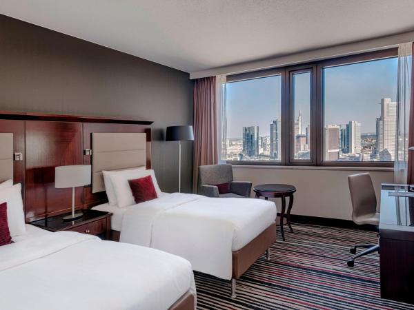 Frankfurt Marriott Hotel : photo 2 de la chambre chambre lits jumeaux - vue sur horizon