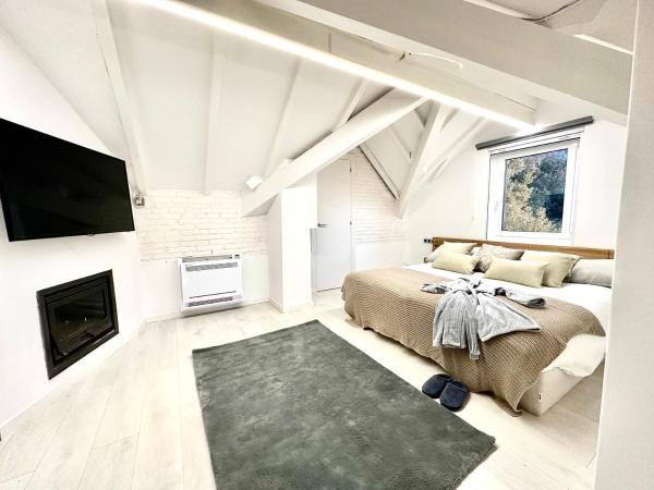 Aya House : photo 3 de la chambre suite avec jacuzzi