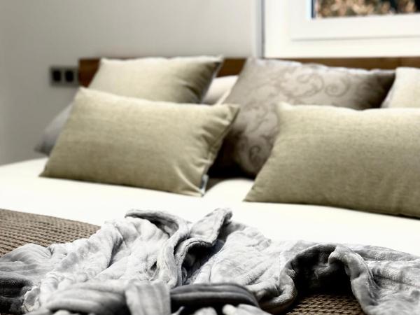 Aya House : photo 6 de la chambre suite avec jacuzzi