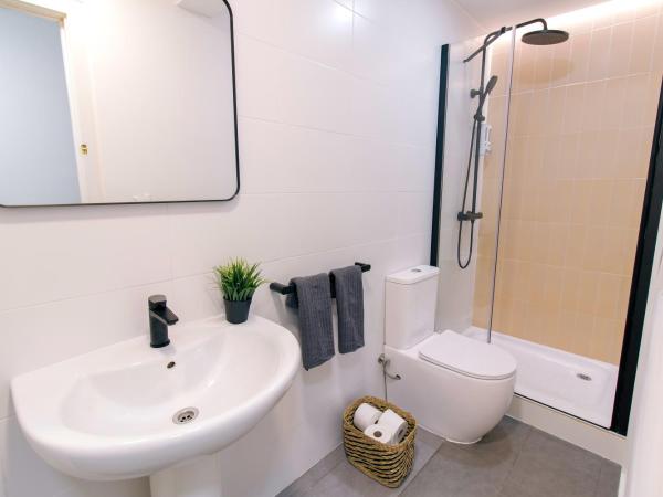 Koala Hostel : photo 6 de la chambre chambre lits jumeaux standard avec salle de bains commune