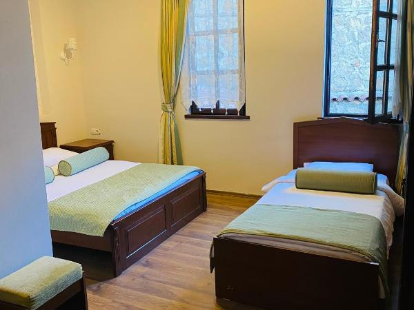 Kaleici Hotel : photo 6 de la chambre chambre familiale - vue sur jardin