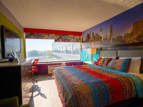 Philly Inn & Suites : photo 2 de la chambre chambre lit king-size deluxe