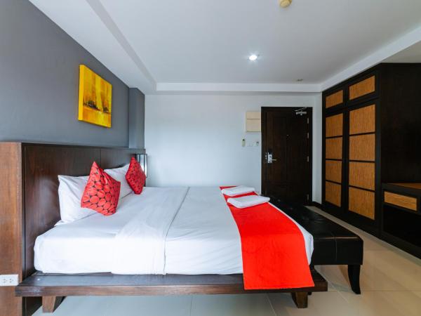 Ratana Hotel Sakdidet : photo 6 de la chambre chambre double ou lits jumeaux supérieure