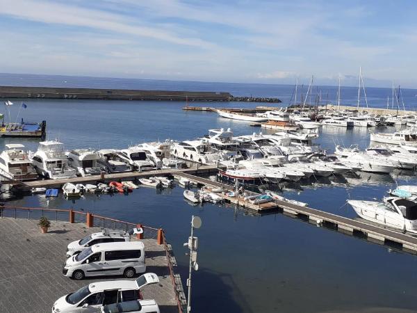 La Stanza sul Porto : photo 1 de la chambre grande chambre double