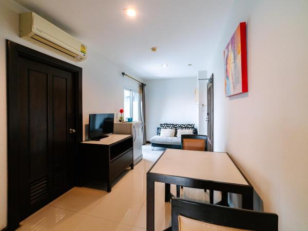 Ratana Hotel Sakdidet : photo 10 de la chambre suite junior