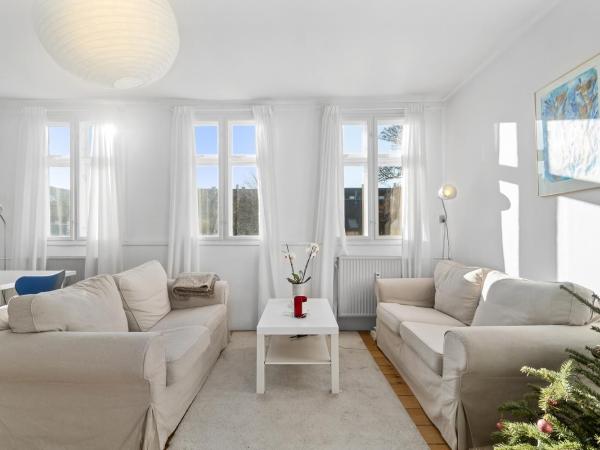 Rooms in quiet white villa apartment Hortensiavej 8 on Frederiksberg C : photo 3 de la chambre penthouse